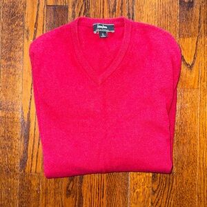 Neiman Marcus 100% Cashmere EUC Men’s XL Cherry Red Argyle Vneck. Pristine!